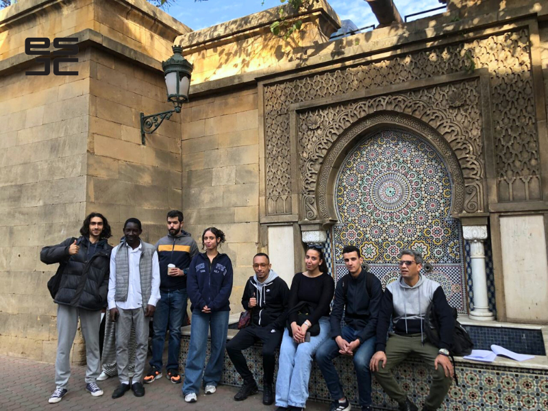 7 Un cours de patrimoine vivant dans le quartier des Habous à Casablanca