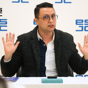 Zakaria Ait Abdelmajid (4) طلاب مدرسة المهن الجديدة في الصحافة والتواصل يستقبلون زكرياء آيت عبد المجيد