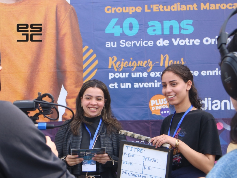 Photo 1 Les étudiants de l’ESJC couvrent la 33e édition du Forum International de l’Étudiant